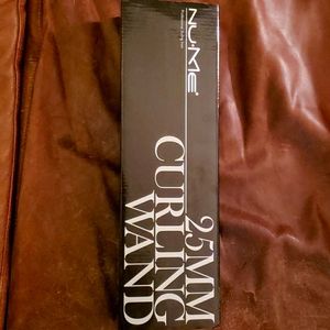 BNIB nume curling wand